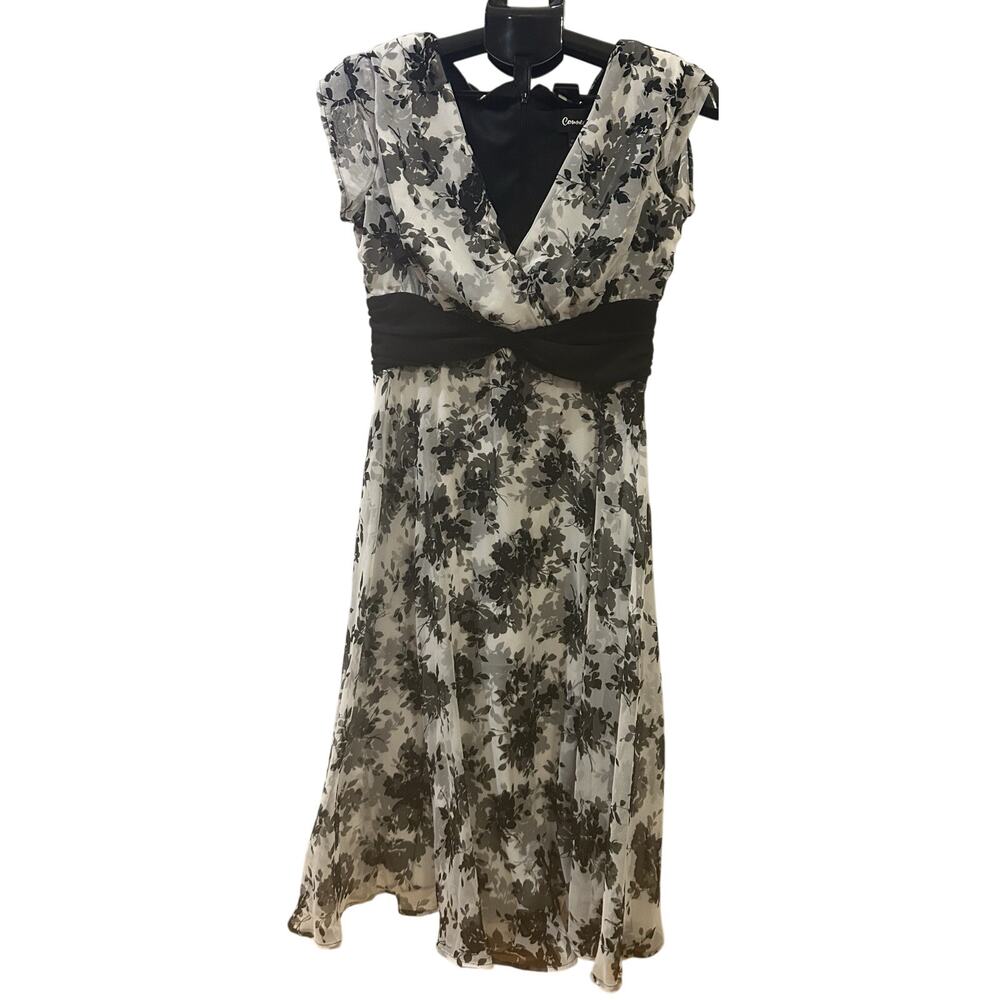 NWT Connected White and Black Floral Short Sleeve Dress size 6